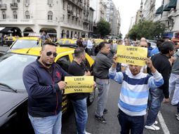 uber omite a la justicia y asegura estar operando a pesar del amparo interpuesto uber omite a la justicia y asegura estar operando a pesar del amparo interpuesto