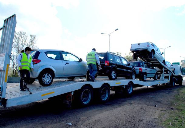 ARBA decomisó 9 autos que eran transportados de manera ilegal por la Ruta 2