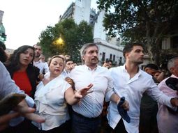 Así salían del recinto los diputados de Unión por la Patria para socorrer a la gente