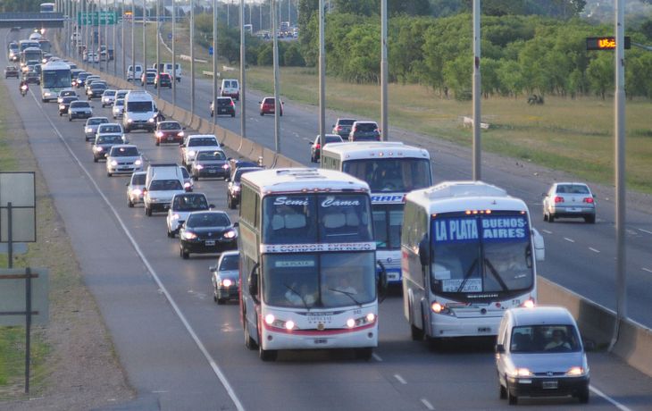 Regreso complicado: circularon 2.600 autos por hora en la ruta 2