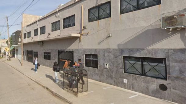 Violencia en una escuela de Laferrere: una alumna apuñaló a otra en plena clase