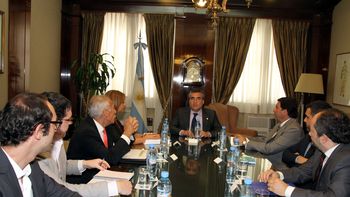 vanoli busca profundizar los controles al dolar vanoli busca profundizar los controles al dolar