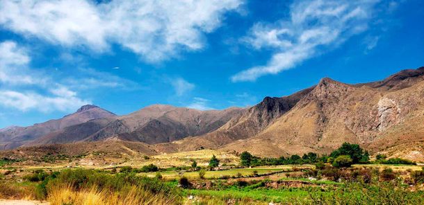 Vacaciones en el norte: el pueblo mágico de Salta por sus artesanos teleros y sus artesanías