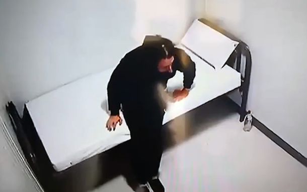 Las primeras imágenes de Pablo Laurta en su celda de lujo: allí espera a ser trasladado a Córdoba