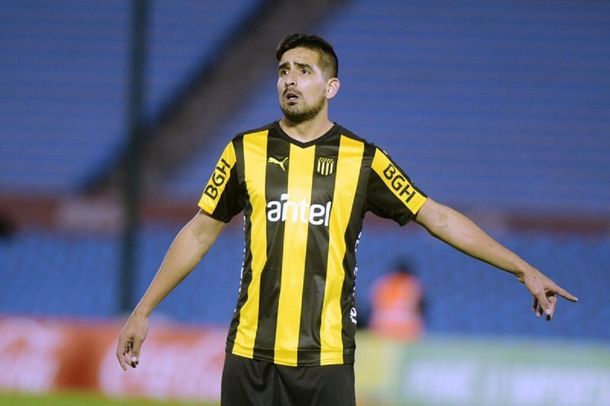 Lucas Viatri en Peñarol - Crédito: @BolsoImagenes