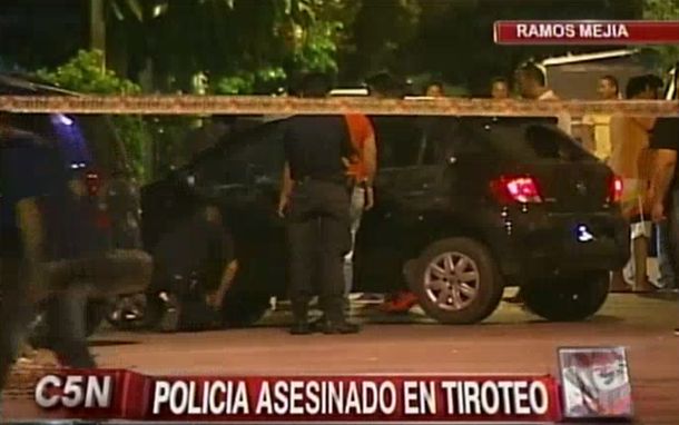 Murió un policía durante un tiroteo en Ramos Mejía