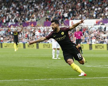 Con dos goles de Agüero