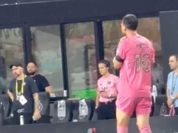 Qué le pasó a Lionel Messi. Qué le pasó a Lionel Messi.