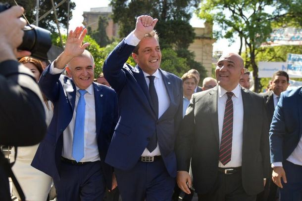 Sergio Massa habló de empezar una nueva etapa de unidad nacional y reivindicó a Raúl Alfonsín