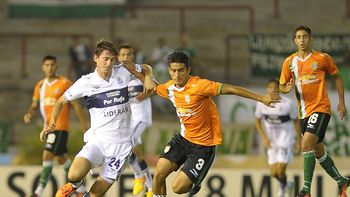 Banfield y Gimnasia Esgrima de La Plata abren el fútbol de verano en Mar del Plata Banfield y Gimnasia Esgrima de La Plata abren el fútbol de verano en Mar del Plata