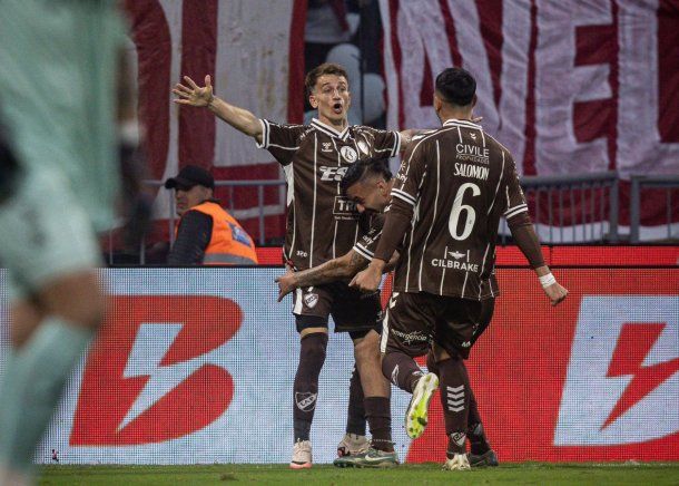 Platense, campeón del Torneo Apertura: todos los títulos de su historia