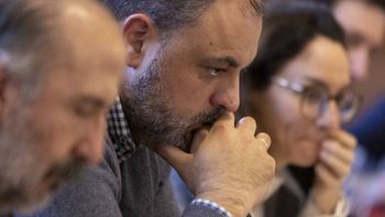 Dirigentes del Frente Amplio cuestionaron los de García sobre el rol de la oposición en Uruguay. Dirigentes del Frente Amplio cuestionaron los de García sobre el rol de la oposición en Uruguay.