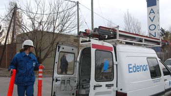 #paritarias2015: empleados de luz y fuerza paran por el impuesto a las ganancias #paritarias2015: empleados de luz y fuerza paran por el impuesto a las ganancias