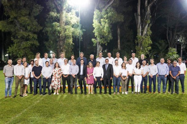 Cumbre del Frente de Todos en Merlo con Axel Kicillof, Sergio Massa, Máximo Kirchner y Wado de Pedro