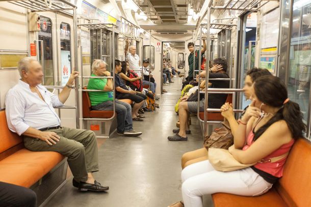 El Gobierno se opone a que haya vagones exclusivos para las mujeres