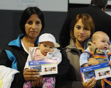 La AUH cumple seis años