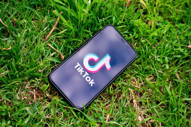 Estados Unidos: 13 estados demandaron a TikTok por perjudicar a los adolescentes