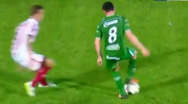 El volante dejó en ridículo a su rival