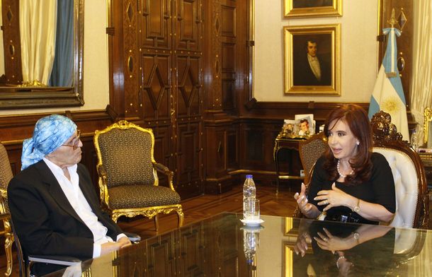 El mundo político y del espectáculo despide a Leonardo Favio