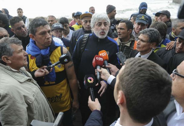 Uruguay prepara un fuerte operativo para recibir a la barra brava de Boca