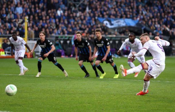 Lucas Beltrán apareció sobre el final y metió a la Fiorentina en la final de la Conference League