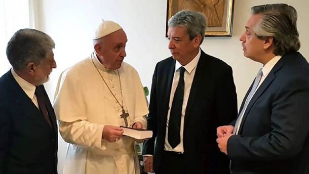 El Financial Times dice que el papa Francisco alentó la reconciliación de Alberto Fernández y Cristina Kirchner