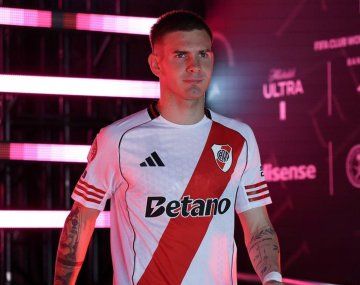 Una subasta millonaria en la cena de River: 55 millones por el Kit Mastantuono