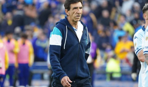 Los 11 de Gustavo Costas para visitar a Peñarol por la Copa Libertadores