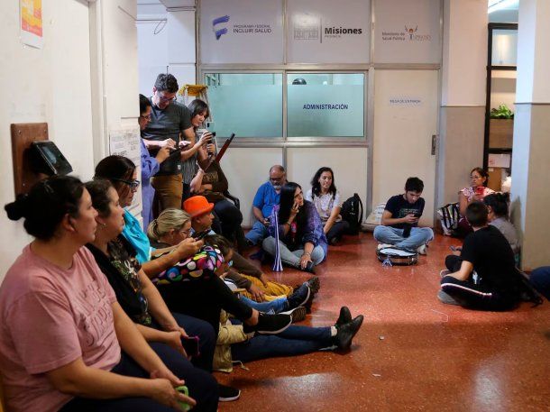 Misiones: trabajadores tomaron el Ministerio de Salud