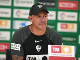 Bomba en Boca: Almirón sería el próximo DT 