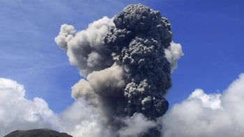 chile levanto el alerta rojo por el volcan copahue chile levanto el alerta rojo por el volcan copahue