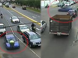 Una mujer atropelló a un agente para evitar un control. Una mujer atropelló a un agente para evitar un control.