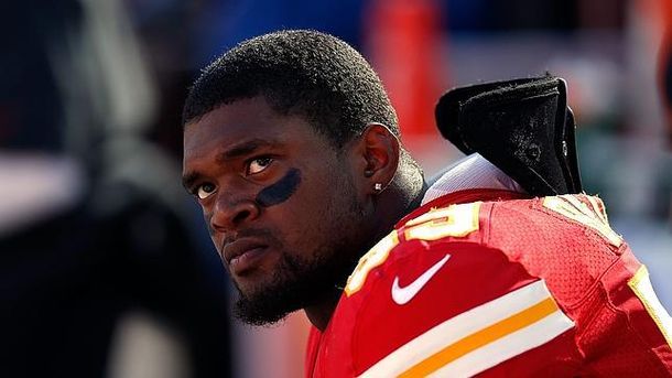 Drama en el Fútbol Americano: un jugador se suicidó en pleno estadio