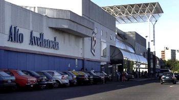 el 80% de los empleados de un shopping esta mal registrado el 80% de los empleados de un shopping esta mal registrado