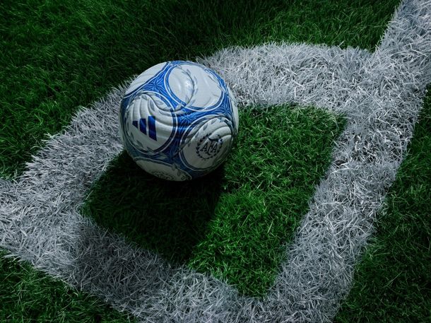 El fútbol argentino presentó su nueva pelota oficial: así es la Argentum Gambeta