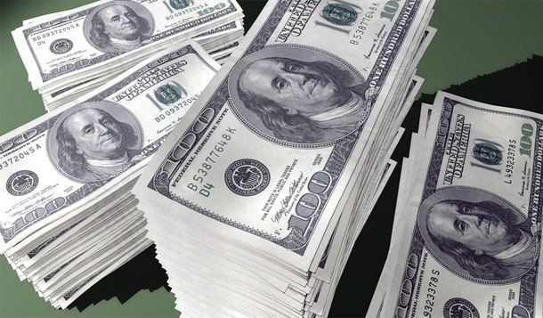 El dólar oficial subió a $6,235 y el negro llegó a $9,69