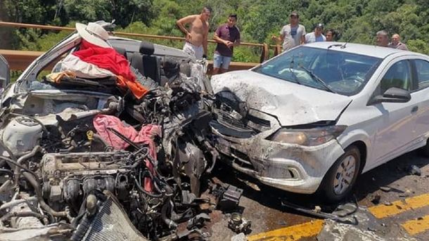 Triple choque en la Ruta 12: al menos tres muertos y siete heridos