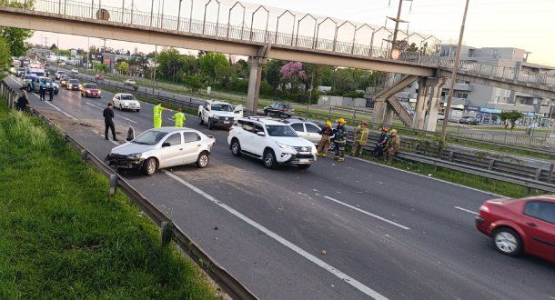 Fuerte choque en Panamericana provoca una importante demora