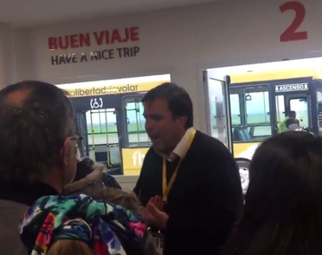 Caos y tensión en El Palomar por la suspensión de los vuelos