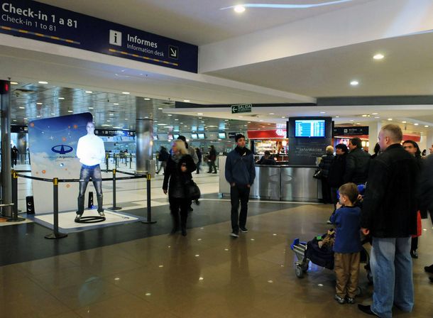 ¿Qué datos de los viajeros al exterior deben dar las aerolíneas al Gobierno?