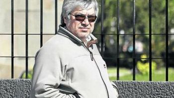 sobreseen a baez en la causa por extorsion a elaskar