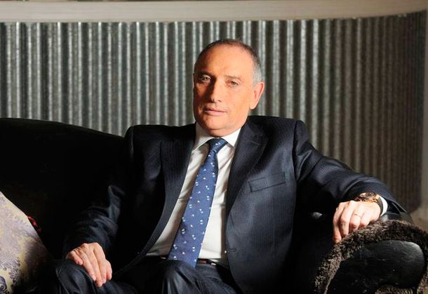 Asaltaron y golpearon al empresario Carlos Molinari