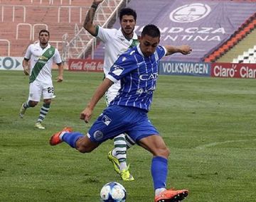 Godoy Cruz lo dio vuelta y venció a Banfield