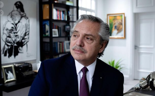 Alberto Fernández recordó a Evita en el aniversario 104 de su nacimiento: Su lucha vive