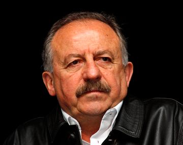 Macri tiene testículos para vetar la ley antidespidos pero no para los buitres