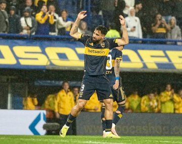Una aplanadora: Boca goleó 5-0 a Newells de local y se subió a la cima