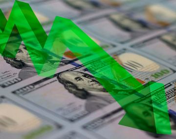 El dólar cayó fuerte y se vende al precio más bajo en tres semanas