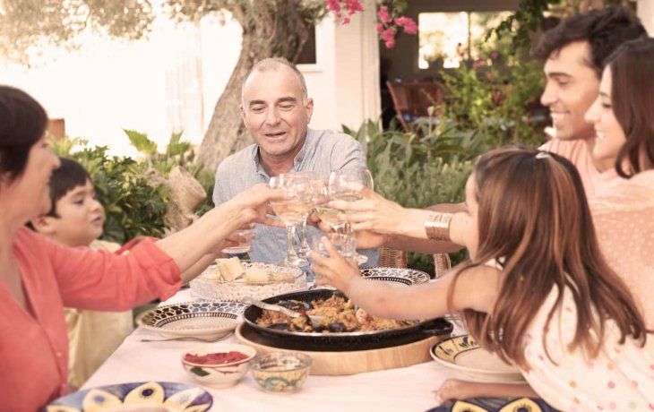 Restricciones por el Día del Padre: ¿se podrá hacer reuniones familiares?