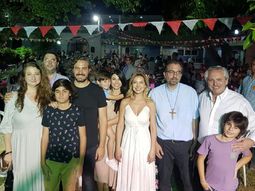 Alberto recibió la Navidad en San Cayetano: Los invito a tenderle la mano a los que sufren