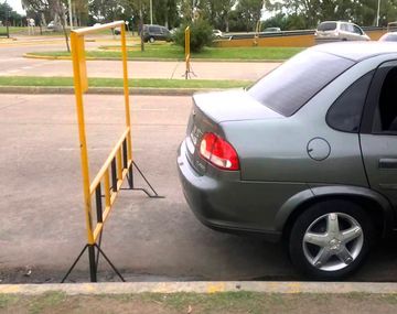 Rindió 41 veces el examen de conducir